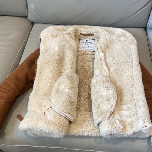 Abercrombie jacket kids unisex size 7/8 ! - Picture 8 of 9